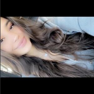 Meet your Posher, Priscilla 💋